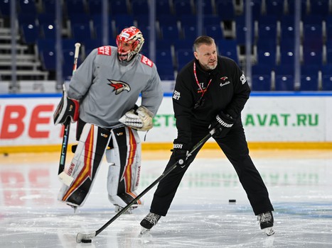 Раскатка «Авангарда» перед матчем в Уфе