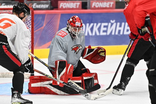 Первая ледовая тренировка «Авангарда»