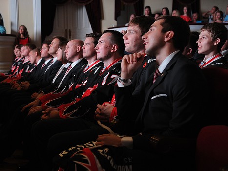 Презентация игроков и тренеров хоккейной команды "Авангард" перед сезоном КХЛ-2014/15