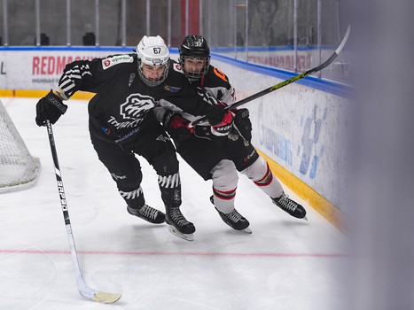 Заключительный день финала Первенства ЮХЛ в Омске