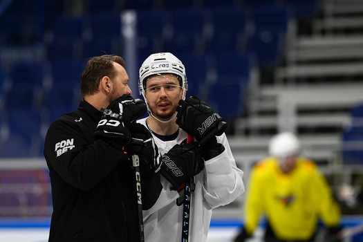 Тренировка «Авангарда» перед матчем в Уфе