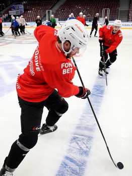 Тренировка «Авангарда» перед шестым матчем серии с «Металлургом»