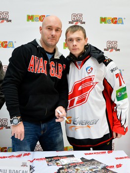 Открытие Fan Store в МЕГЕ