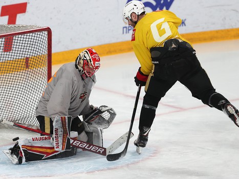 Тренировка «Авангарда» перед первым матчем серии в Магнитогорске