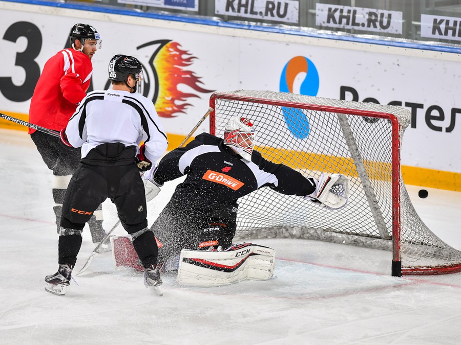 Раскатка "Авангарда" перед матчем с "Салаватом Юлаевым"