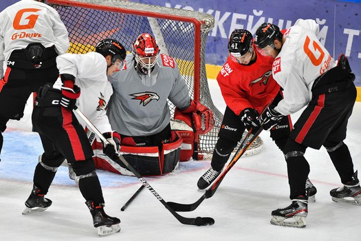 Двусторонний матч «Авангарда»