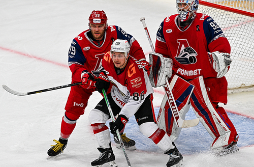 1/4 финала Кубка Гагарина, матч №1: 11 апреля, 22:00 (омск.вр.) «Локомотив» - «Авангард»