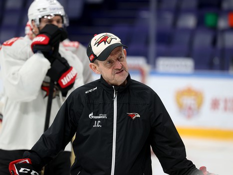 Тренировка «Авангарда» перед вторым матчем серии с «Ак Барсом»