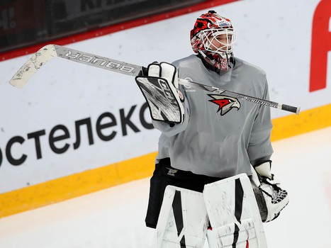 «Авангард» возобновил тренировки. Первое занятие по катанию