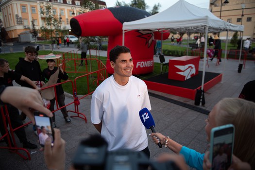 Наиль Якупов на вечеринке Буэнос Летос