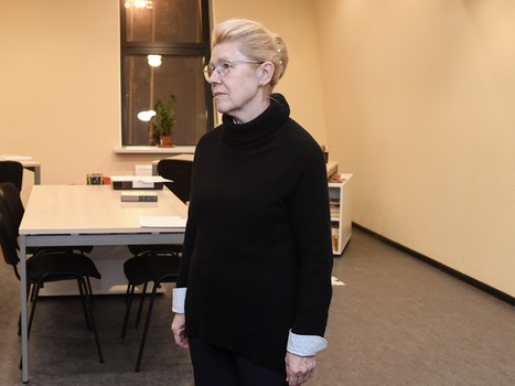 Елена Мизулина в Хоккейной Академии «Авангард»