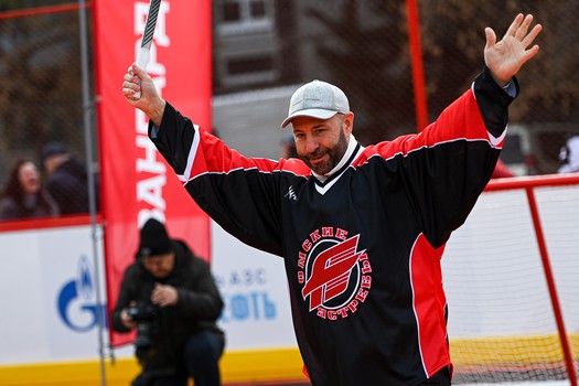 Открытие хоккейной коробки имени Максима Сушинского