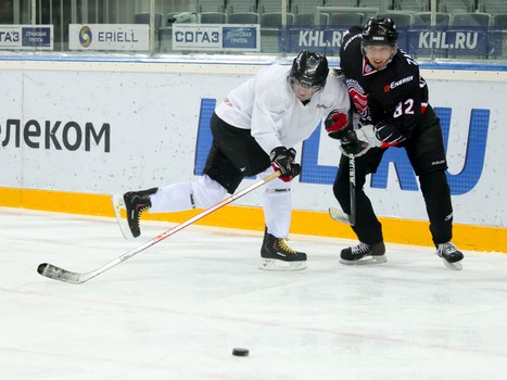 Первая победа "Офисных Ястребов"