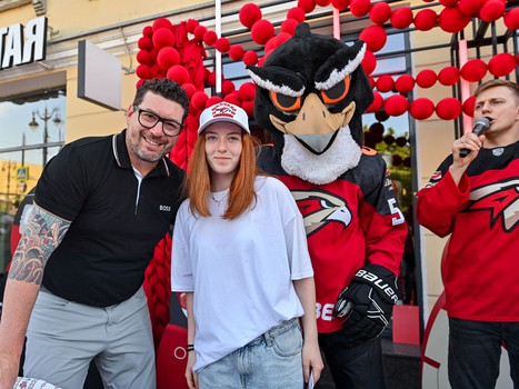 Первая вечеринка Буэнос Летос: Луи Робитайл