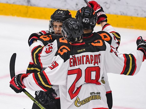 Заключительный день финала Первенства ЮХЛ в Омске