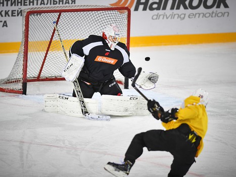 Раскатка "Авангарда" перед выездным матчем с "Югрой"