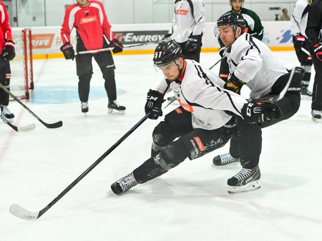 Открытая тренировка "Авангарда" для СМИ