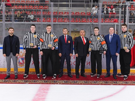 Заключительный день финала Первенства ЮХЛ в Омске