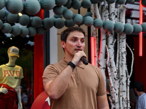 Александр Волков на вечеринке Буэнос Летос