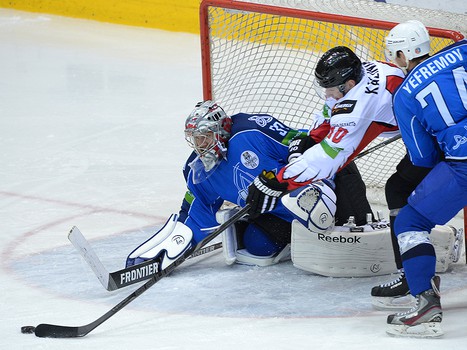 18.08.2013 "Авангард" - "Нефтехимик" 3:5