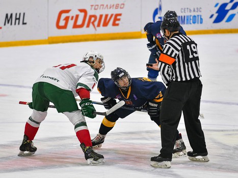 Пятый игровой день финала Первенства ЮХЛ в Омске