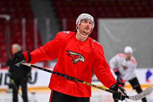 Раскатка «Авангарда» перед матчем в Челябинске