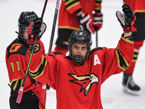 Четвертьфиналы Первенства ЮХЛ в Омске