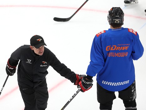 Тренировка «Авангарда» во время паузы в чемпионате