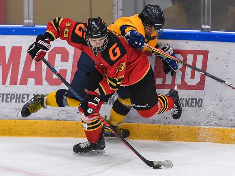 Четвертьфиналы Первенства ЮХЛ в Омске