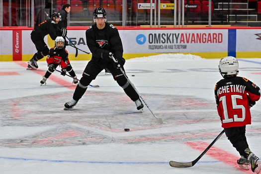 Тренировка воспитанников Хоккейной Академии «Авангард» 2019 года рождения на G-Drive Арене