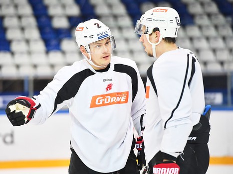 Раскатка "Авангарда" перед выездным матчем с "Сибирью"