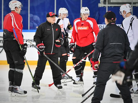 Раскатка "Авангарда" перед выездным матчем с "Ладой"