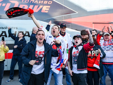 «Авангард» привёз Кубок Гагарина в Омск!