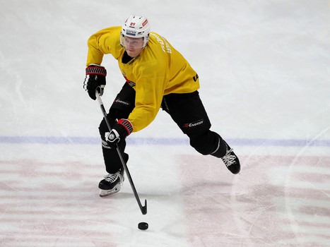 «Авангард» возобновил тренировки. Первое занятие по катанию