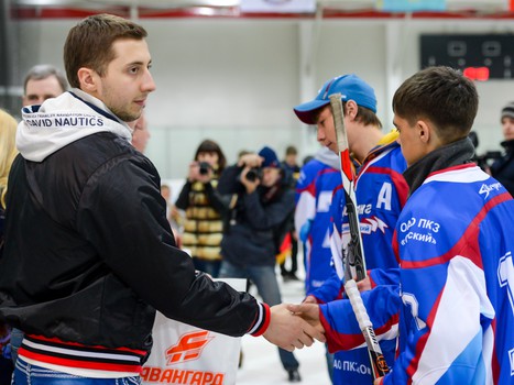 Турнир ХК "Авангард" среди дворовых детских команд в День космонавтики