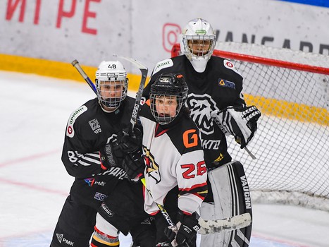 Заключительный день финала Первенства ЮХЛ в Омске