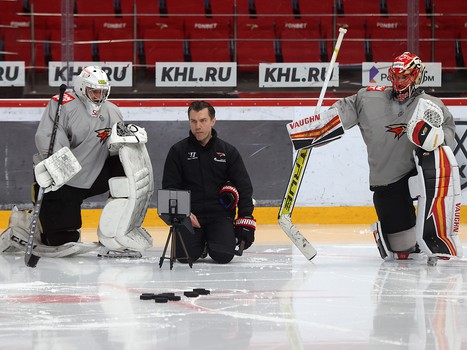 Тренировка «Авангарда» перед матчем с «Нефтехимиком»