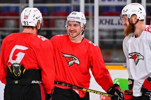 Раскатка «Авангарда» перед матчем в Череповце