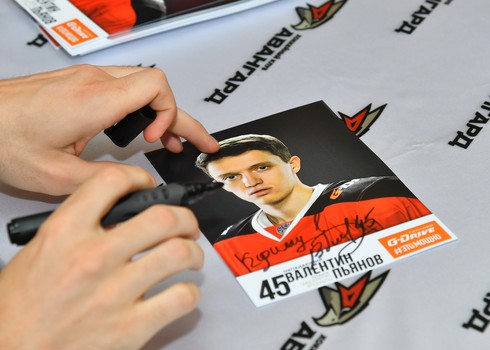 Турнир по следж-хоккею в Омске, день 2