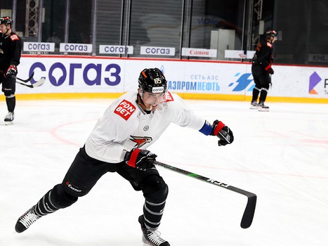 Тренировка «Авангарда» во время паузы в чемпионате