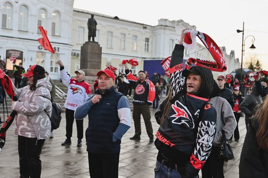 Фан-зона «Авангарда» на Пешеходном Любинском