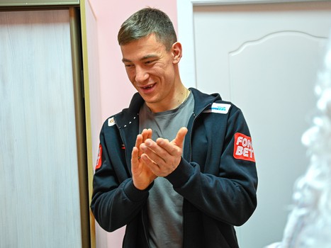 «Авангард» в гостях у детей из ОДКБ