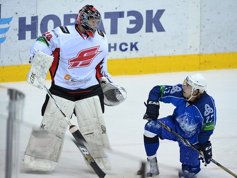 18.08.2013 "Авангард" - "Нефтехимик" 3:5