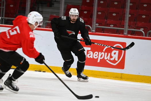 Раскатка «Авангарда» перед матчем в Челябинске