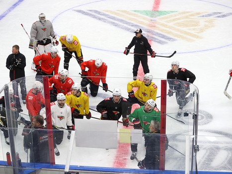 Тренировка «Авангарда» перед матчем в Уфе