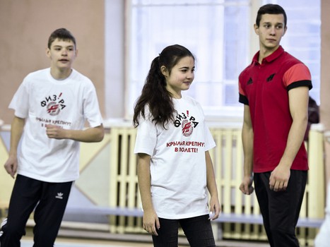 "Физ-ра с "Омскими Ястребами" в школе № 108