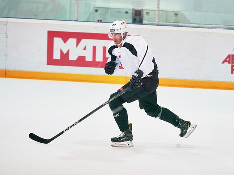 Первая тренировка Боба Хартли с "Авангардом"