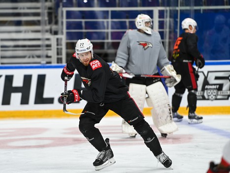 Раскатка «Авангарда» перед матчем в Уфе