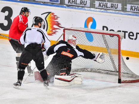 Раскатка "Авангарда" перед матчем с "Салаватом Юлаевым"