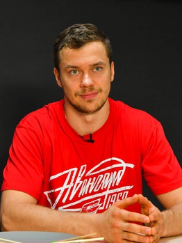 Новогодние игры "Авангарда": Стась vs Минеев